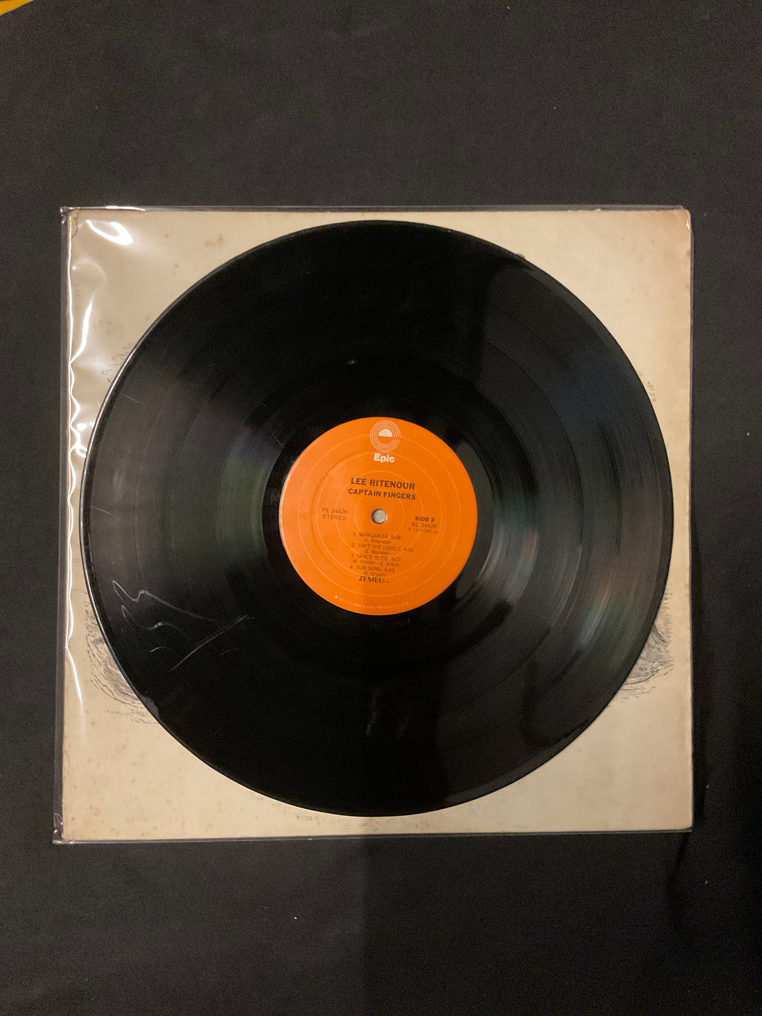 แผ่นเสียง Lee Ritenour - Captain Fingers Vinyl VG