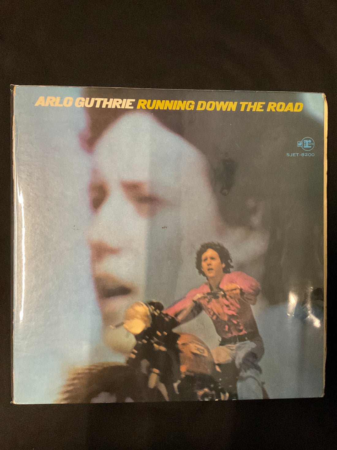 แผ่นเสียง Arlo Guthrie - Running Down The Road Vinyl VG+