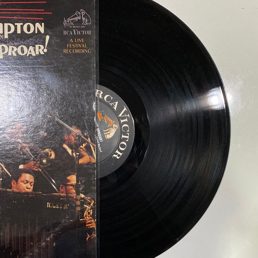 แผ่นเสียง Lionel Hampton And His All-Star Alumni Big Band - Newport Uproar! (Vinyl) (VG)