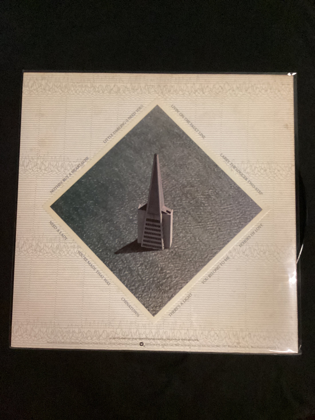 แผ่นเสียง The Doobie Brothers - Livin' On The Fault Line Vinyl VG+