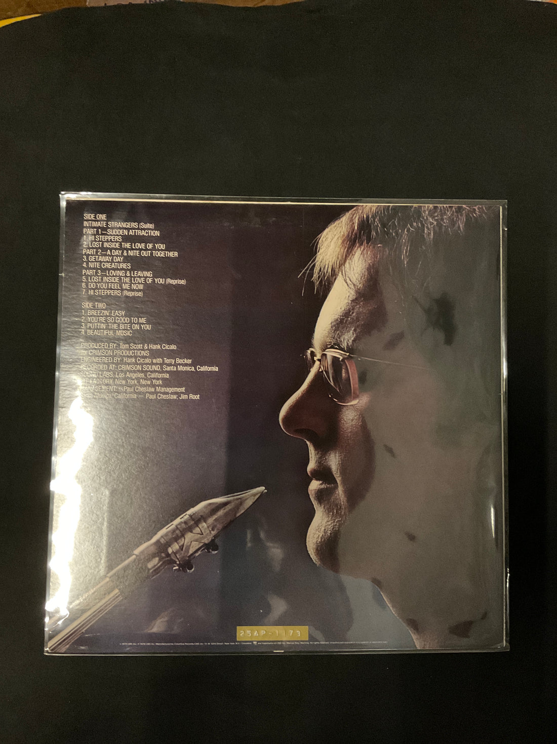 แผ่นเสียง Tom Scott - Intimate Strangers Vinyl VG+