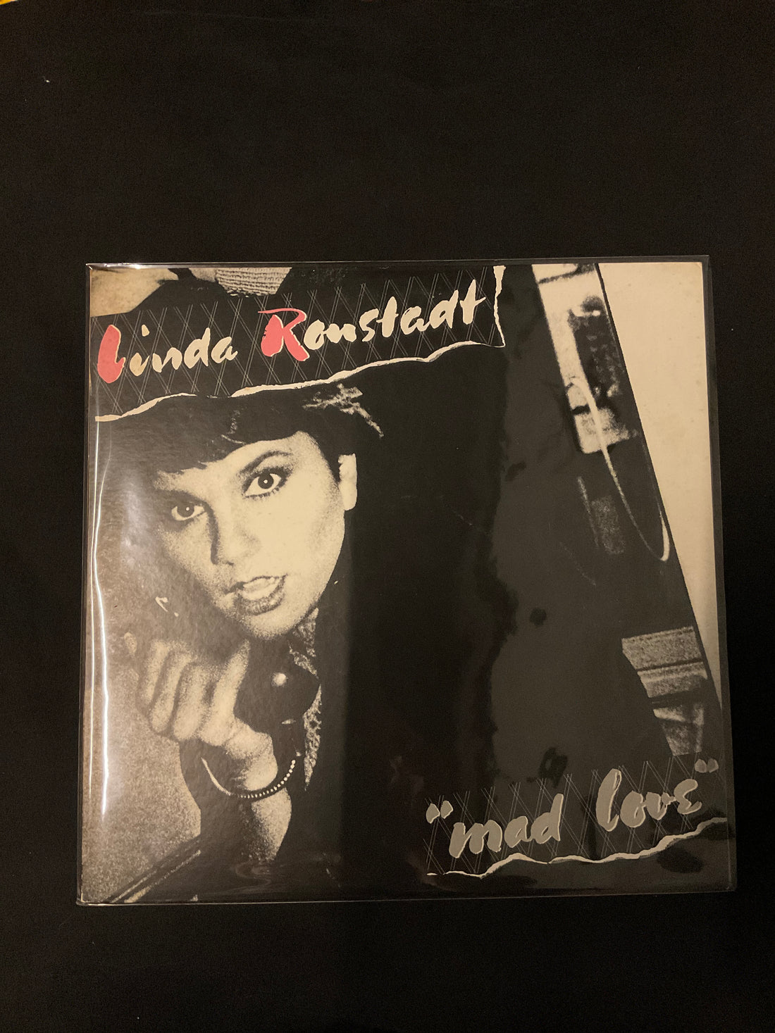 แผ่นเสียง Linda Ronstadt - Mad Love Vinyl VG+