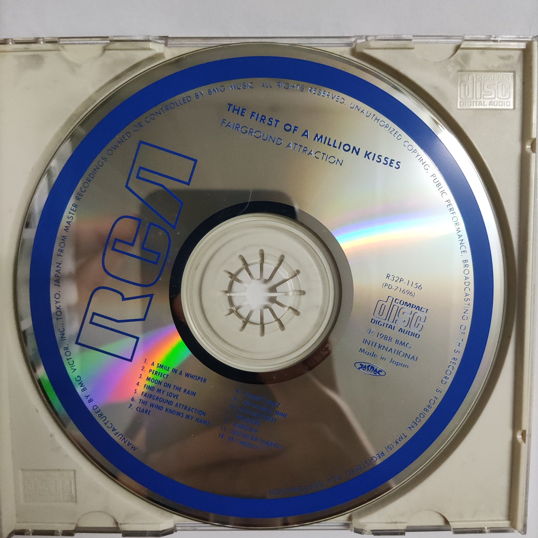 ซีดี Fairground Attraction - The First Of A Million Kisses CD NM or M-