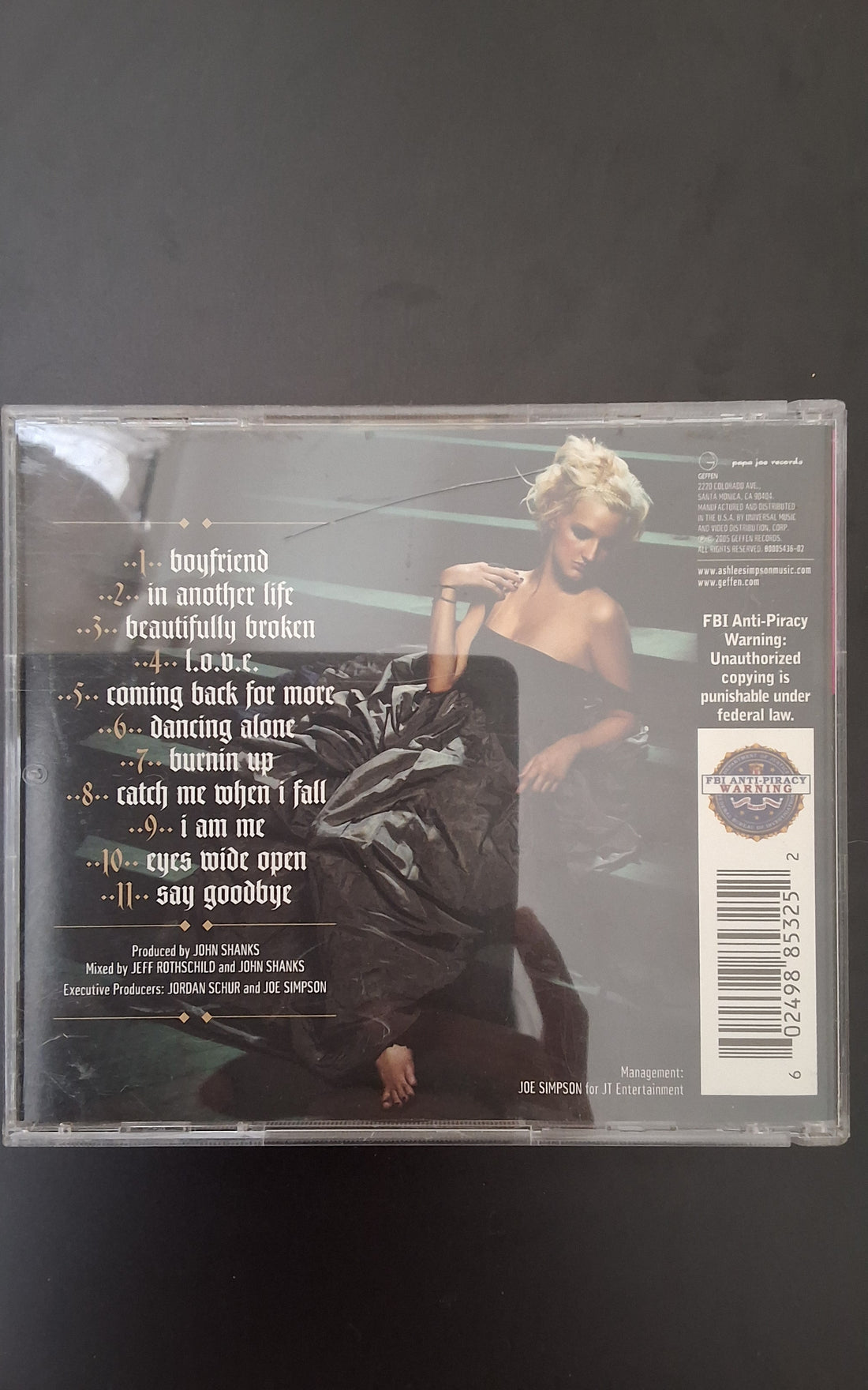 ซีดี Ashlee Simpson - I Am Me CD VG+
