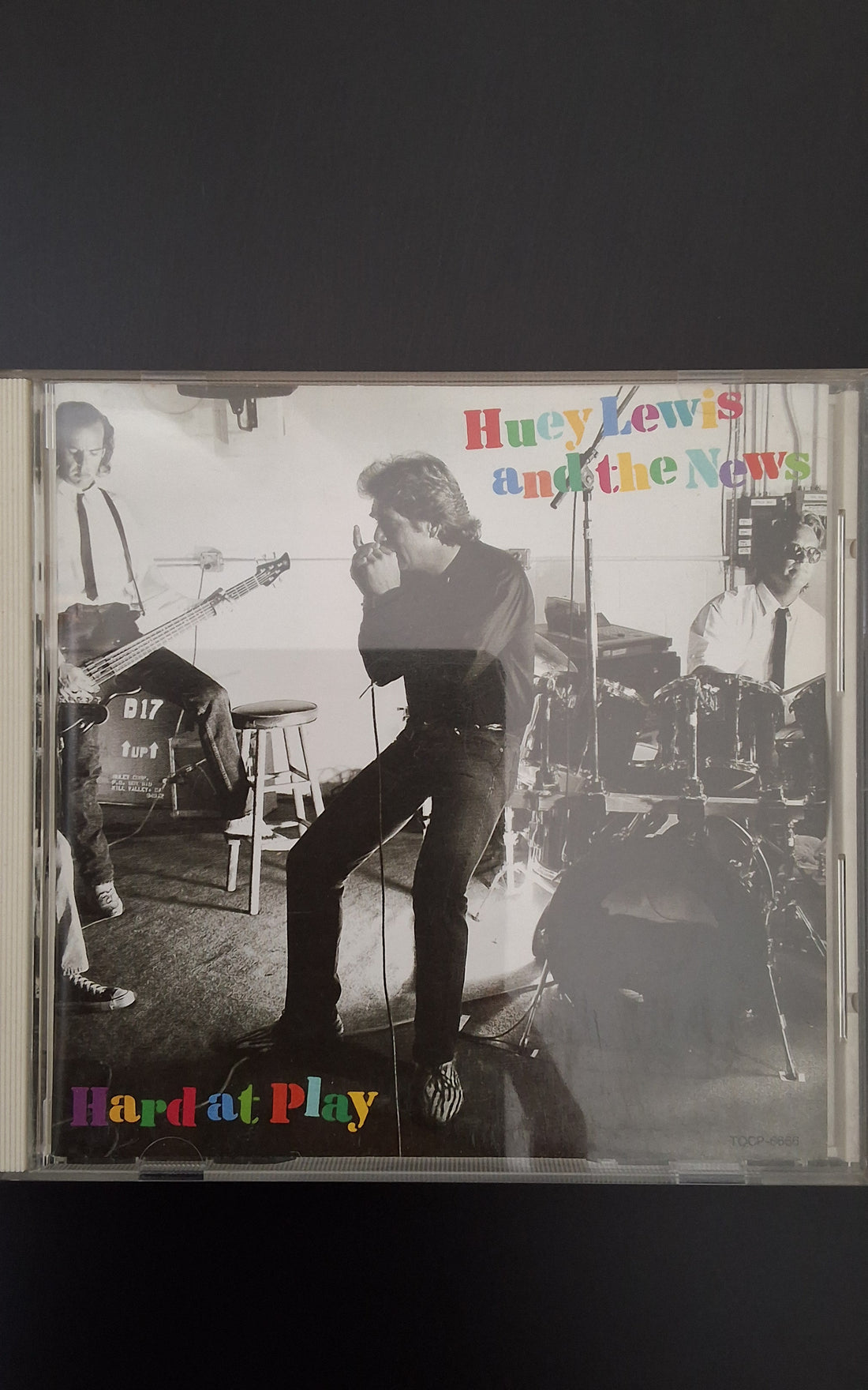 ซีดี Huey Lewis & The News = Huey Lewis & The News - Hard At Play = ハード・アット・プレイ CD VG+