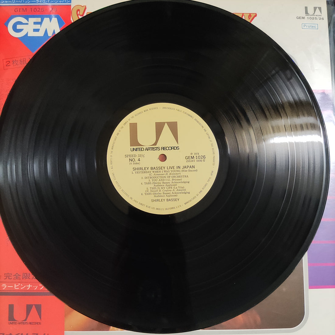 แผ่นเสียง Shirley Bassey - Live In Japan Vinyl VG+ 2LPs