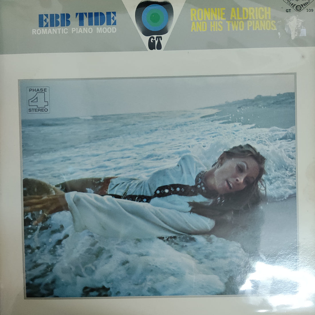 แผ่นเสียง Ronnie Aldrich And His Two Pianos - Ebb Tide Romantic Piano Mood Vinyl VG+