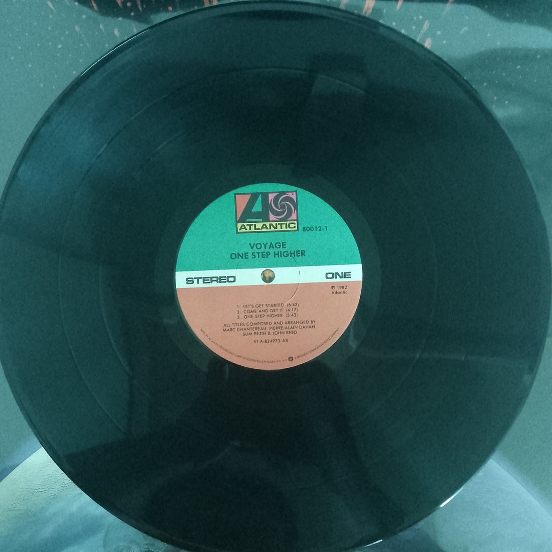 แผ่นเสียง Voyage - One Step Higher Vinyl VG+