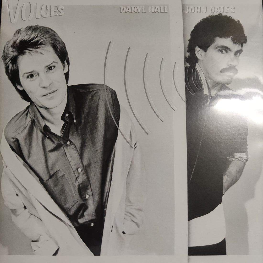 แผ่นเสียง Daryl Hall & John Oates - Voices Vinyl VG+