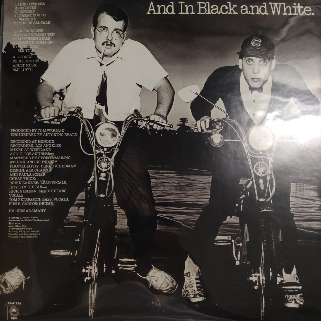 แผ่นเสียง Cheap Trick - In Color Vinyl VG+