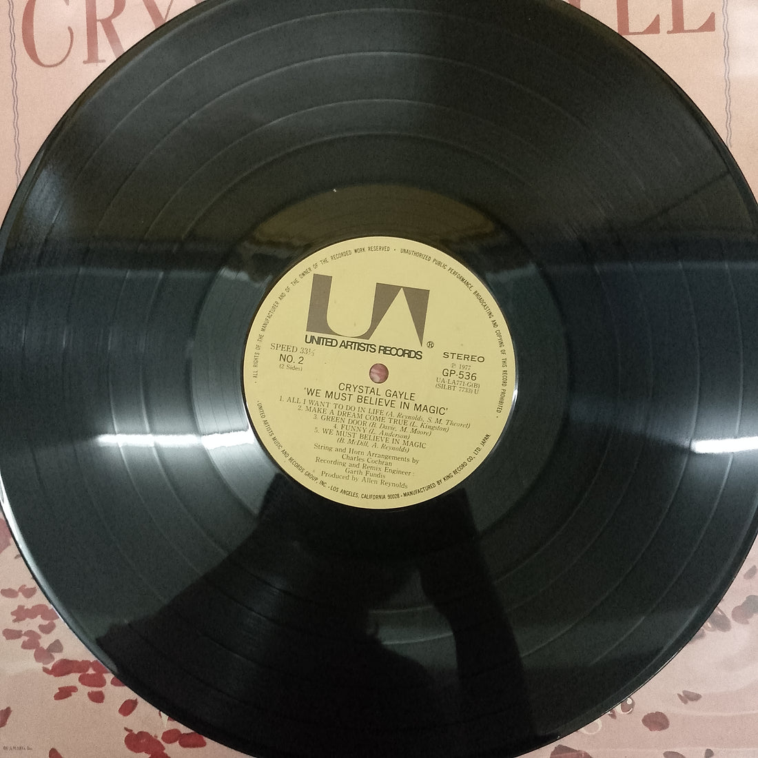 แผ่นเสียง Crystal Gayle - We Must Believe In Magic Vinyl VG+