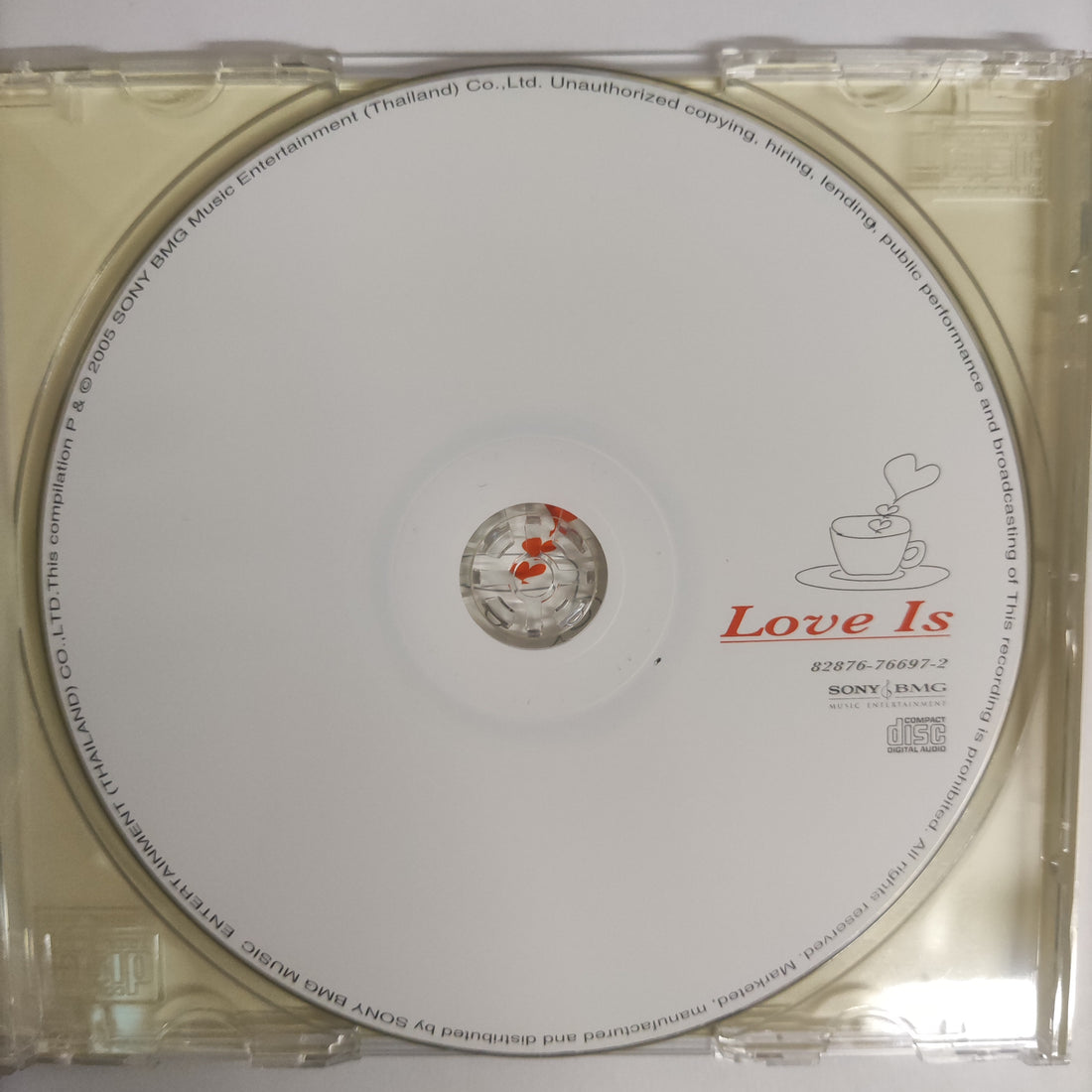 ซีดี Various - Love Is 18 Beautiful Love Song For Romantic Moments